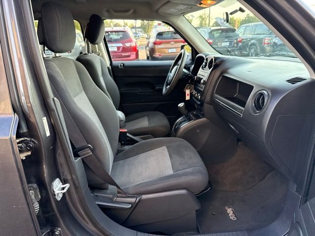 Used 2015 Gray Jeep Sport image 13