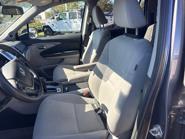 Used 2016 Modern Steel Metallic Honda EX image 24