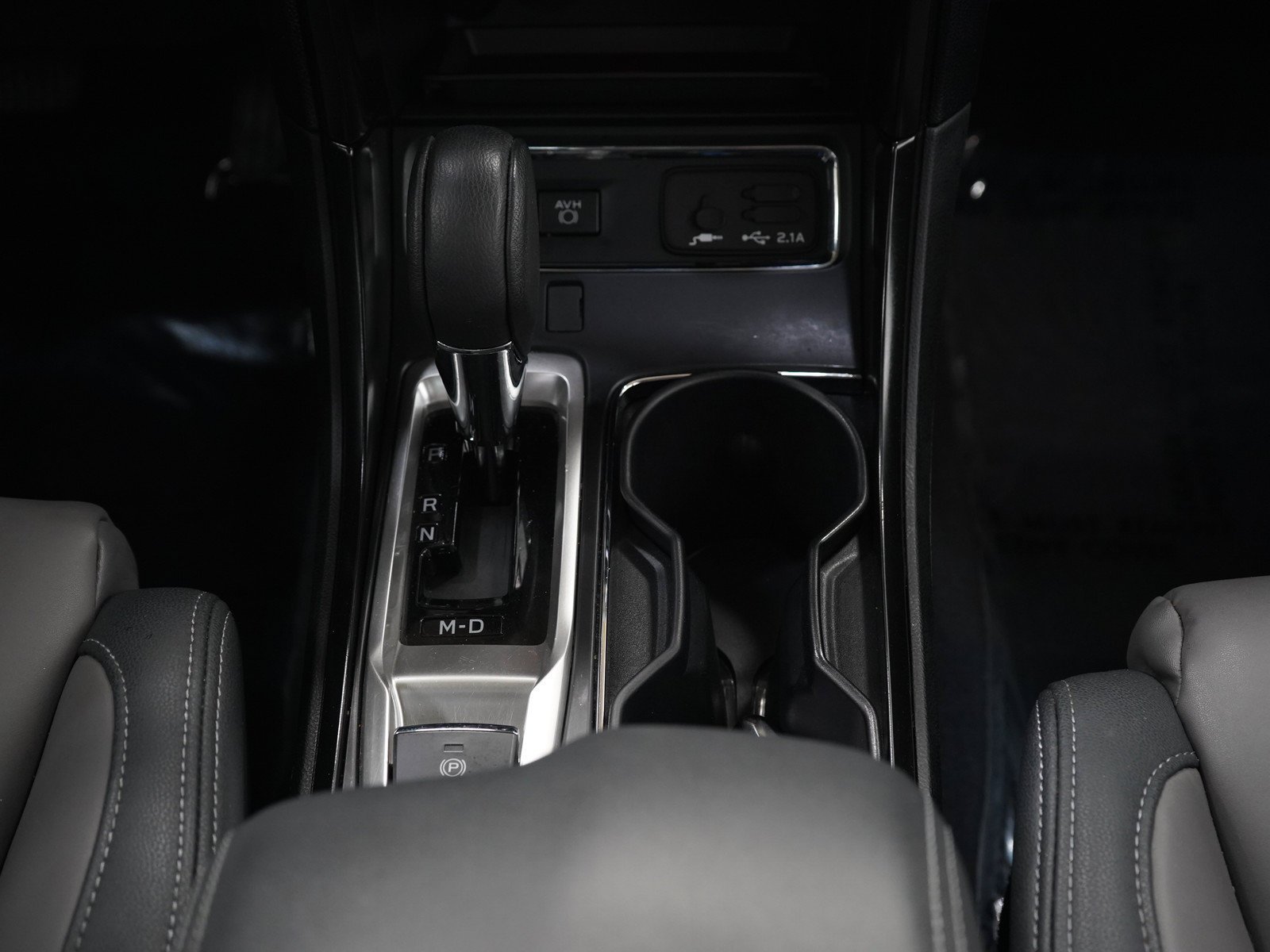 Used 2022 Ice Silver Metallic Subaru Onyx Edition image 24