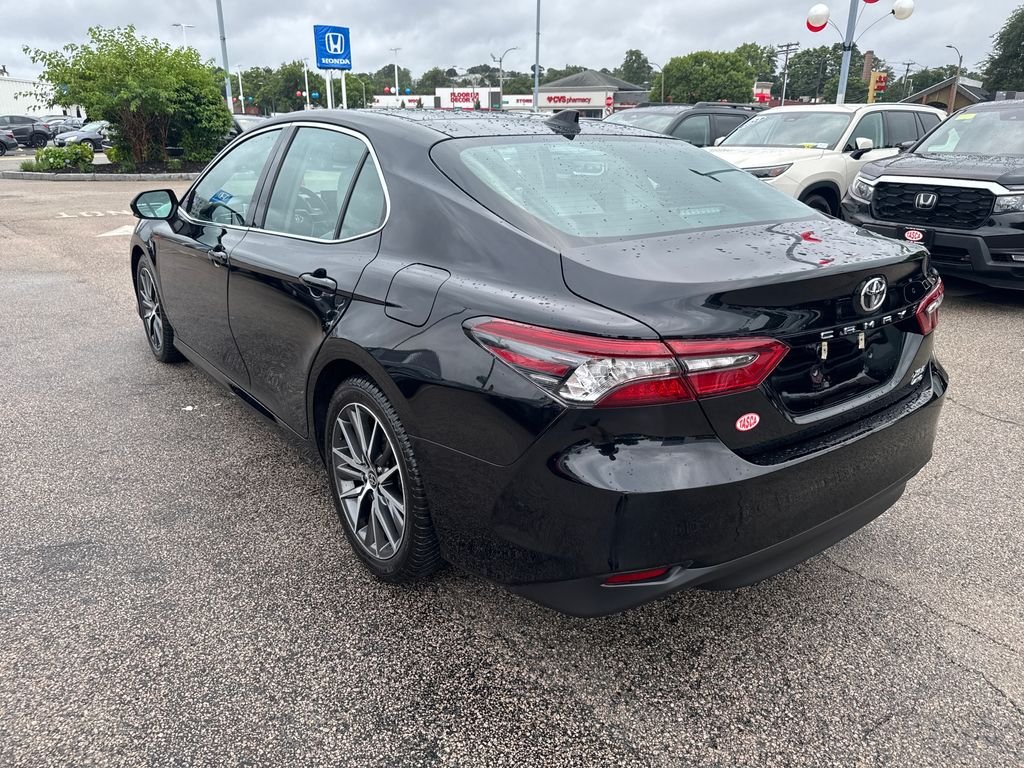 Used 2022 Black Toyota XLE image 5
