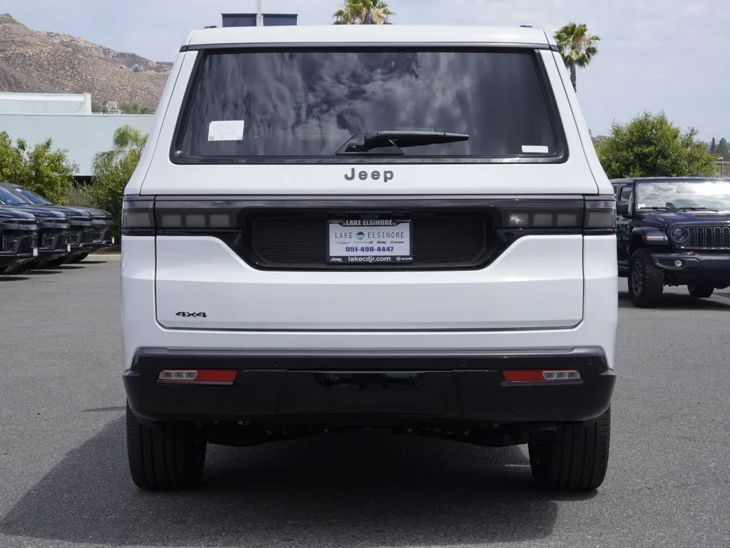 New 2026 Bright White Clearcoat Jeep Summit Obsidian image 4