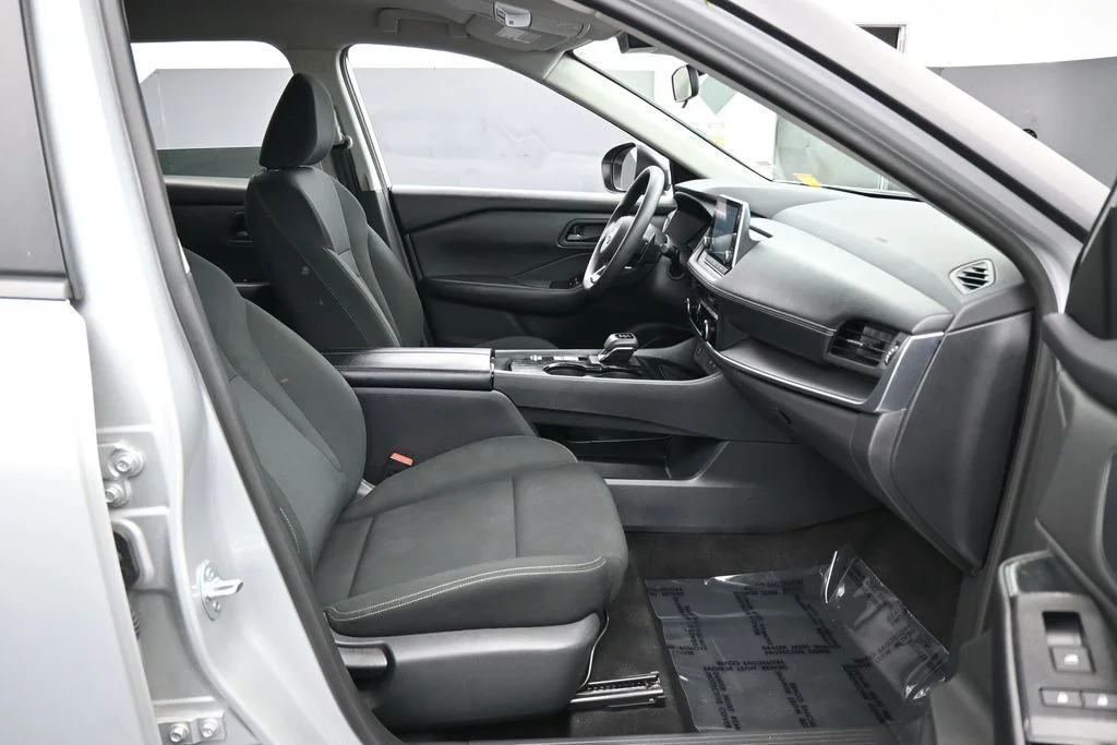 Used 2024 Brilliant Silver Metallic Nissan S image 35