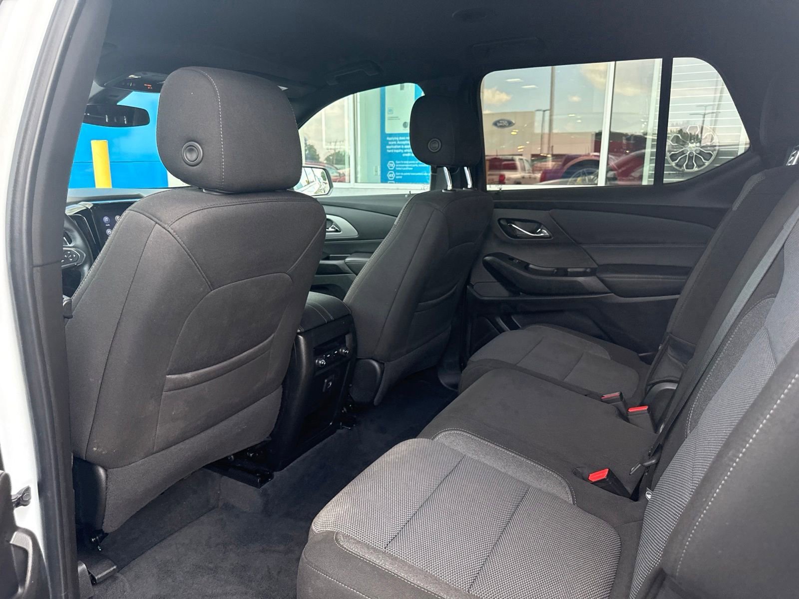 Used 2023 Summit White Chevrolet LT Cloth image 16