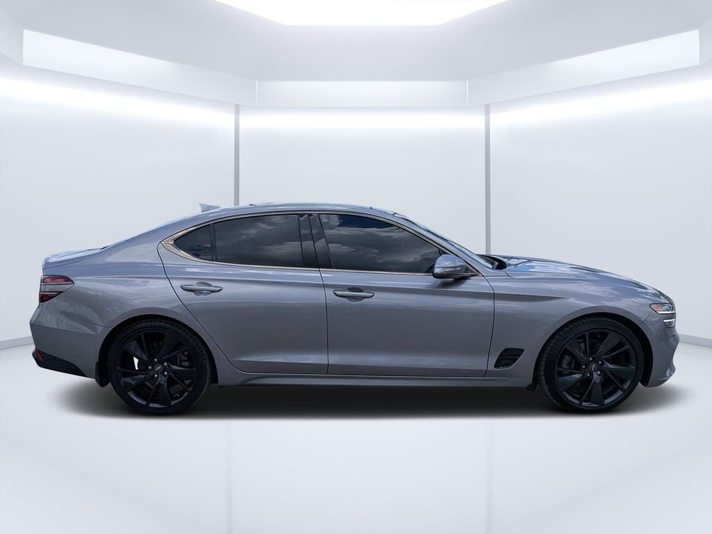 Used 2023 Silver Genesis 2.0T image 2