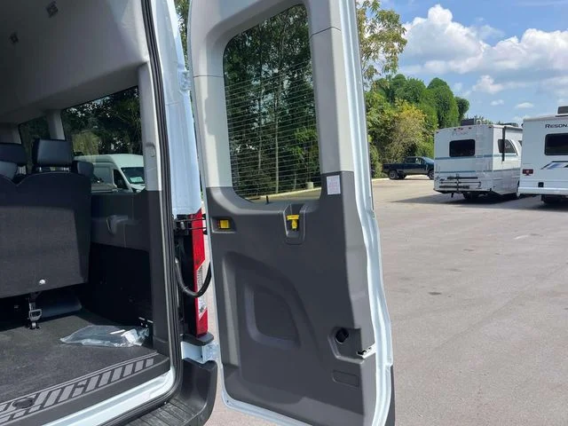 New 2027 White Ford HR PASS XL AWD image 14