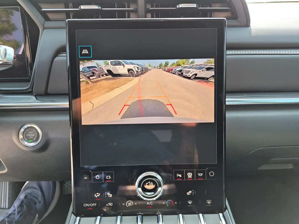 New 2027 Summit White GMC Elevation image 26