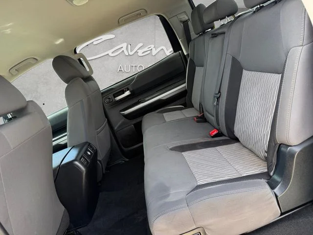 Certified Used 2016 Gray Toyota SR5 image 25