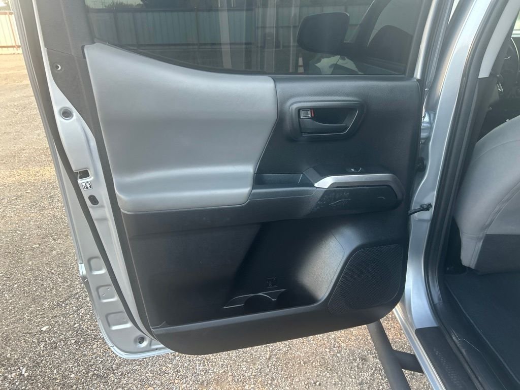 Used 2018 Silver Sky Metallic Toyota SR5 image 29