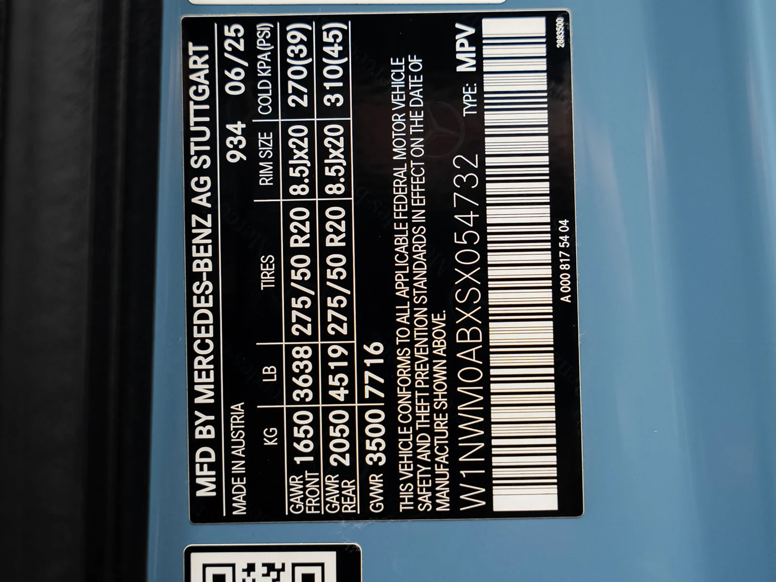 Used 2025  Mercedes-Benz G 580 image 68