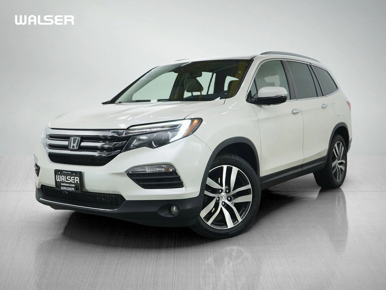 2016 Honda Pilot 4WD Touring's photo