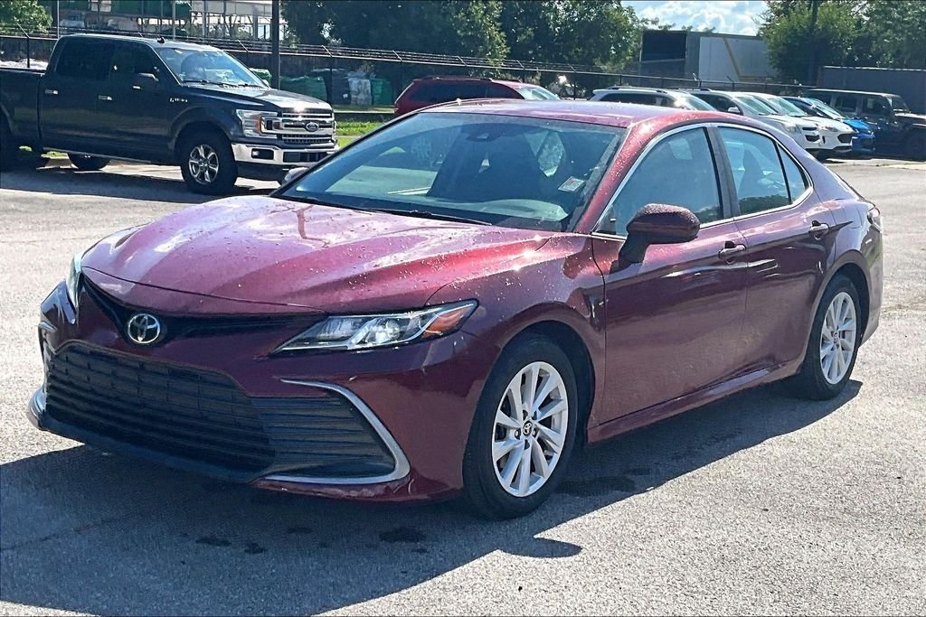 Used 2022 Red Toyota LE image 3
