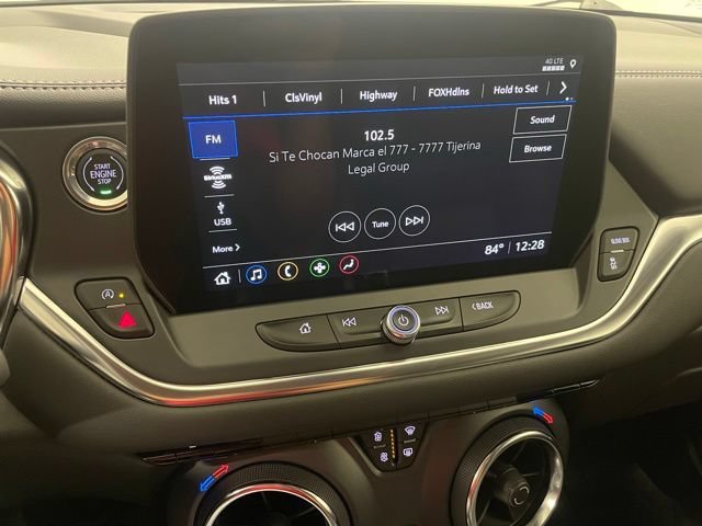 Used 2024 Summit White Chevrolet 3LT image 13