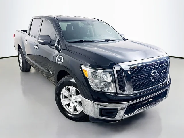 2017 Nissan Titan SV