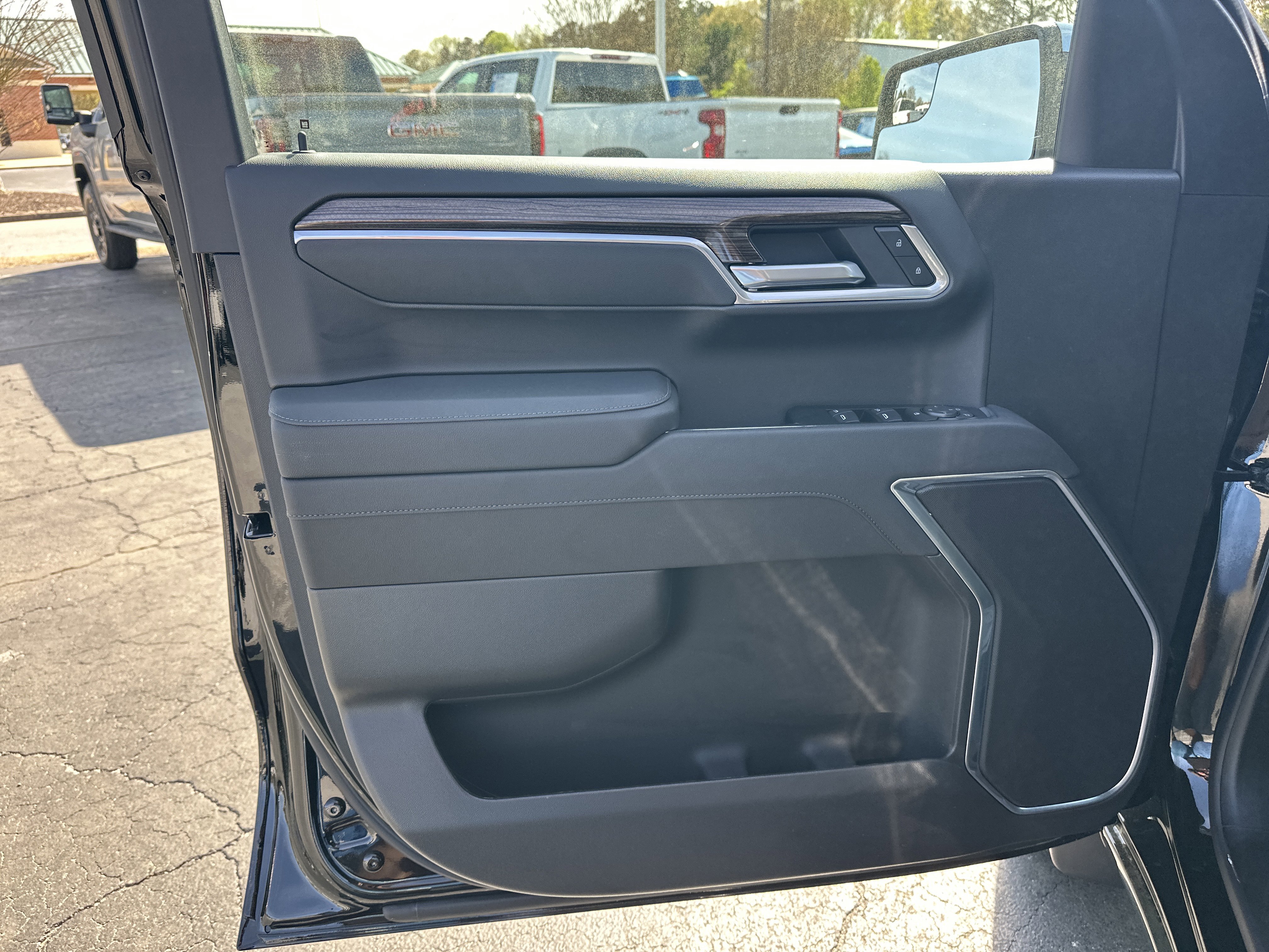 2026 Chevrolet Silverado 1500 LT - Photo 11