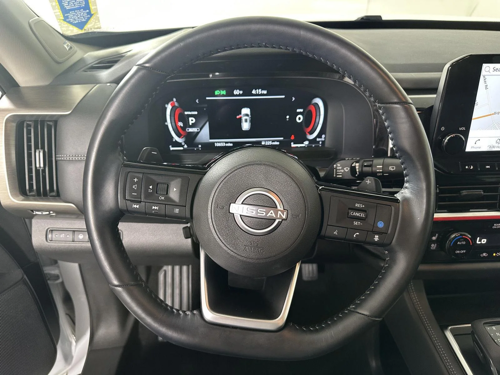 Used 2025 Everest White Pearl Tricoat/Super Black Nissan Platinum image 10