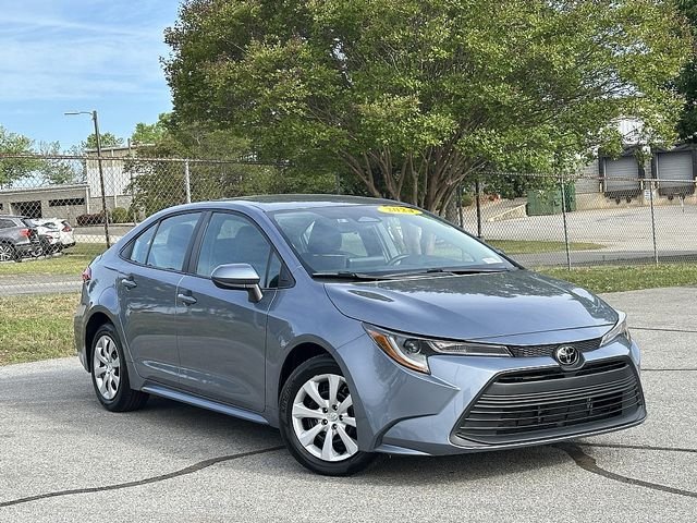 Certified Used 2024  Toyota LE image 3
