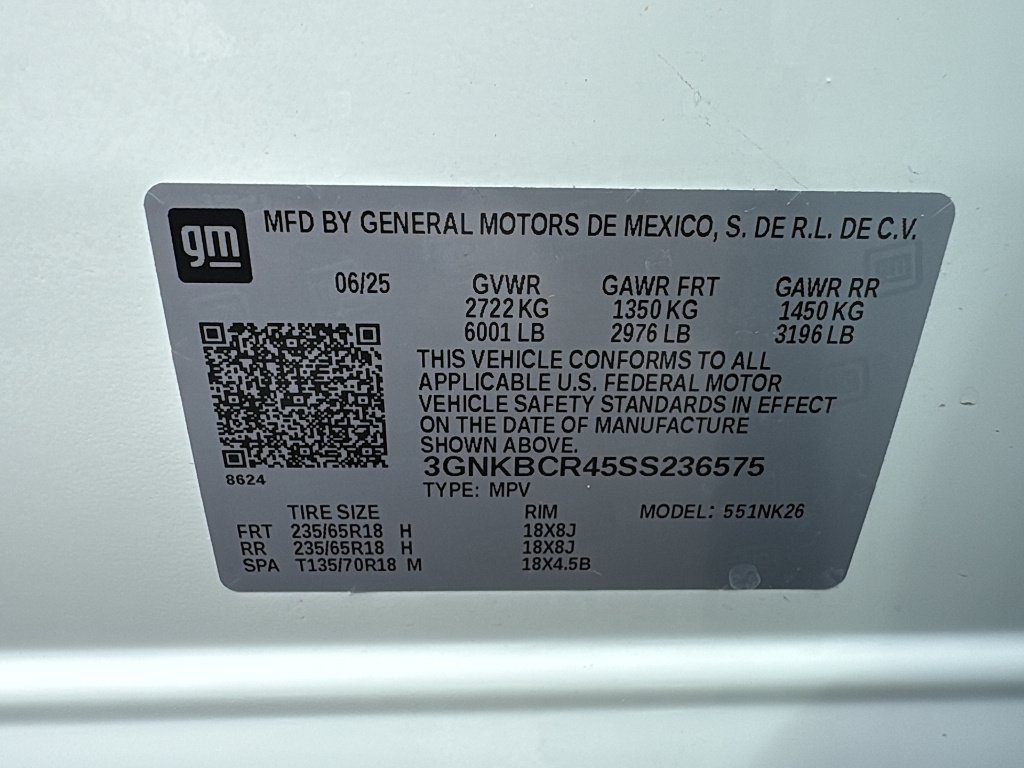 Used 2025 Summit White Chevrolet 2LT image 29