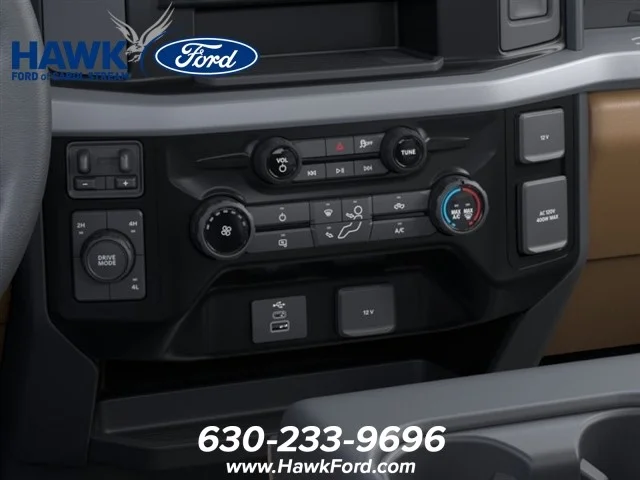 New 2026 Oxford White Ford F-350® XLT image 15
