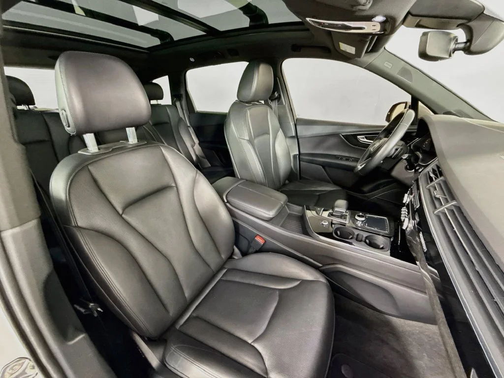 Used 2017  Audi 2.0T Premium Plus image 32