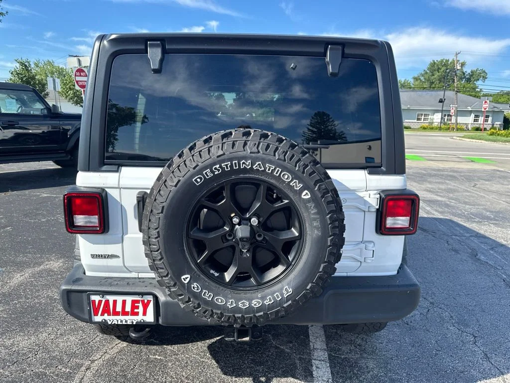 Used 2022 White Jeep Unlimited Willys image 10