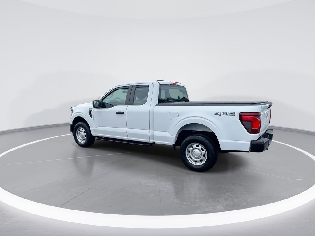 Used 2024 White Ford XL image 6
