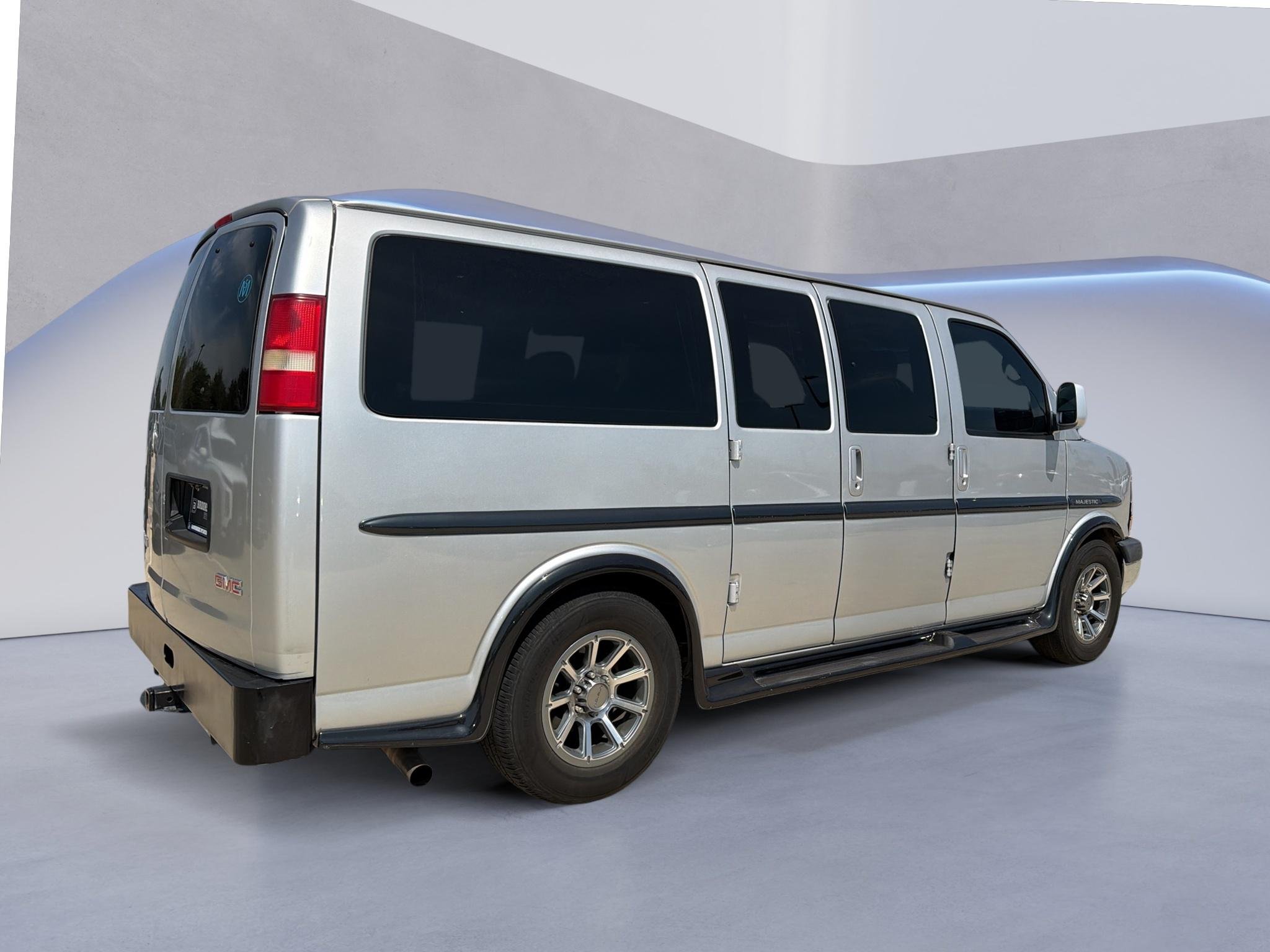 Used 2014 Quicksilver Metallic GMC Upfitter image 6