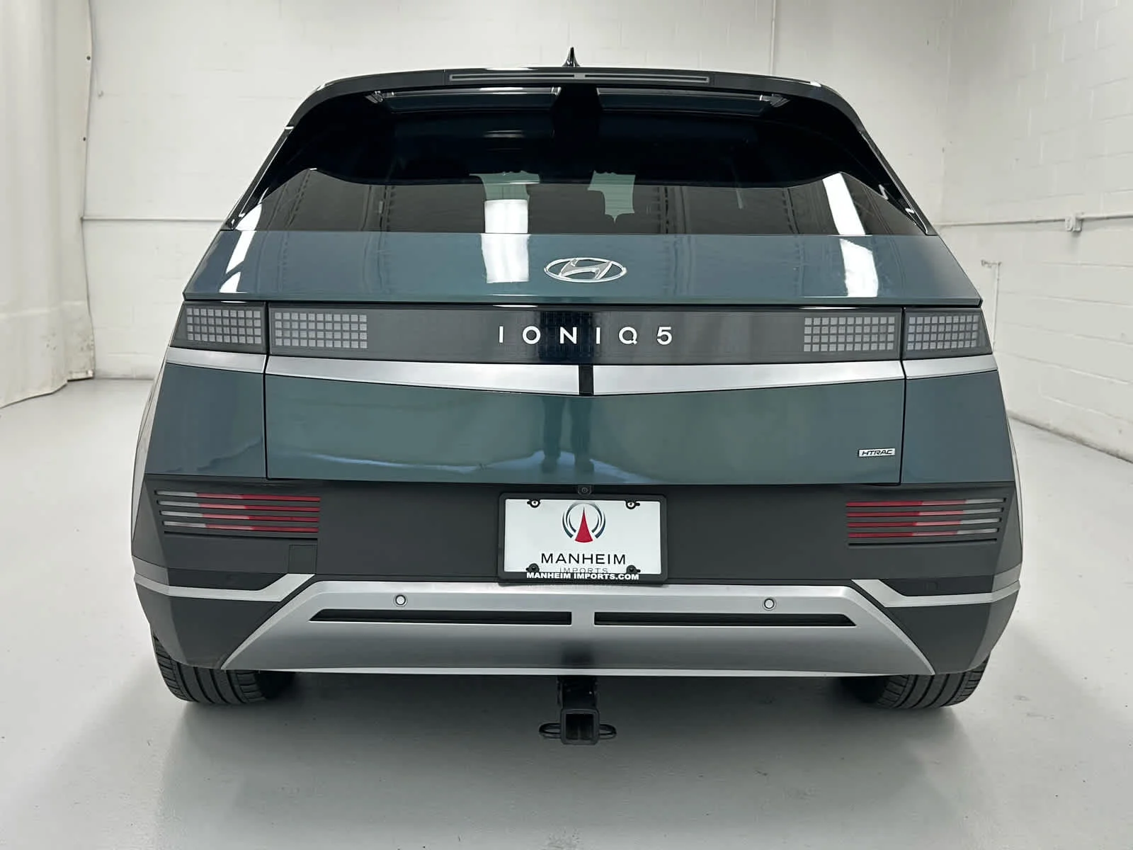 Used 2024 Digital Teal Hyundai SEL image 7
