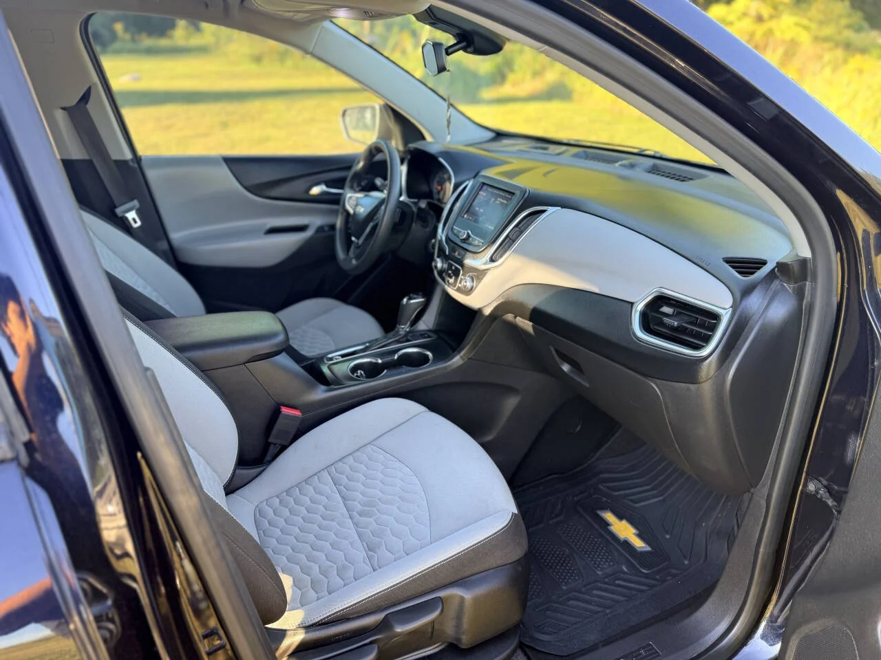 Used 2020 Black Chevrolet LS 4x4 4dr SUV w/1LS image 15