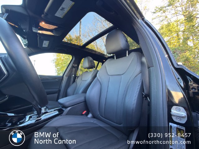 Used 2020 Jet Black BMW xDrive30i image 17