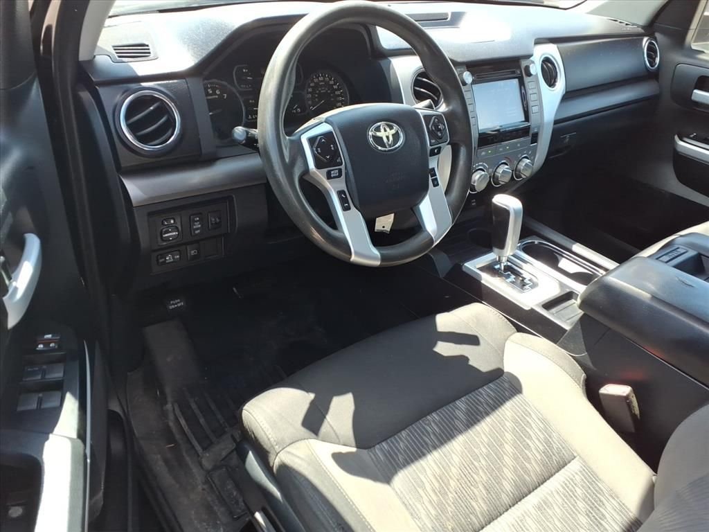 Used 2018 Black Toyota SR5 image 15