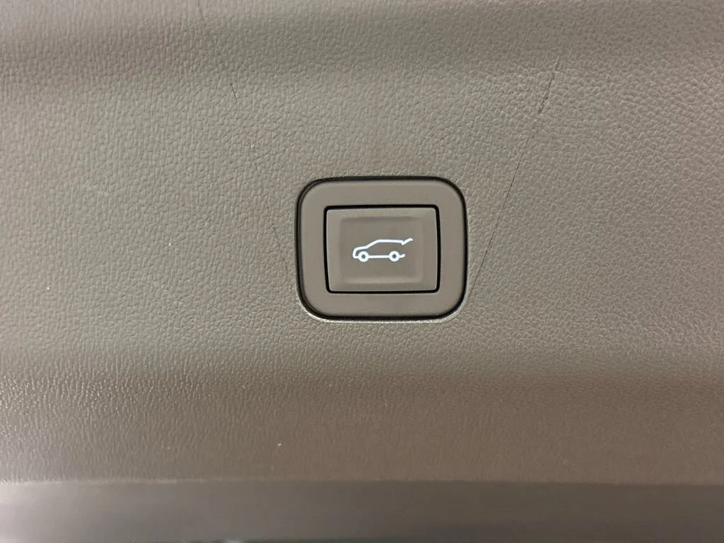 New 2026 Glacier White Tricoat GMC Denali image 18
