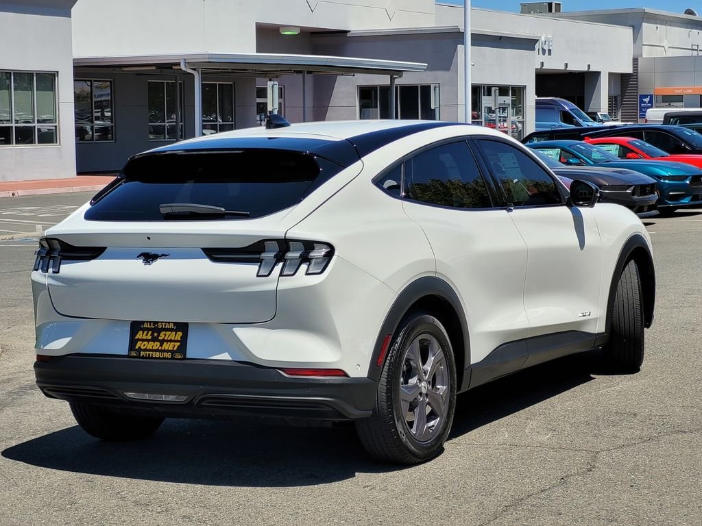 Certified Used 2023 White Metallic Ford Select image 4