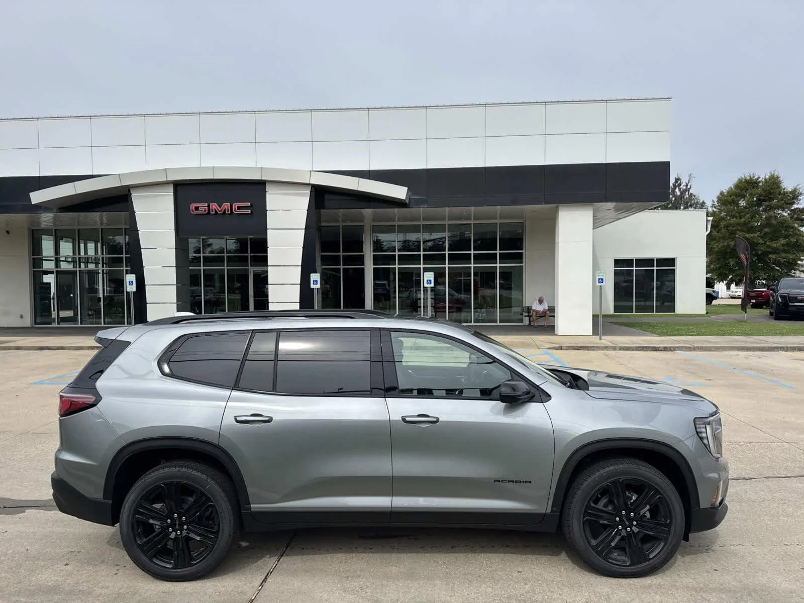 2026 GMC Acadia Elevation FWD's photo