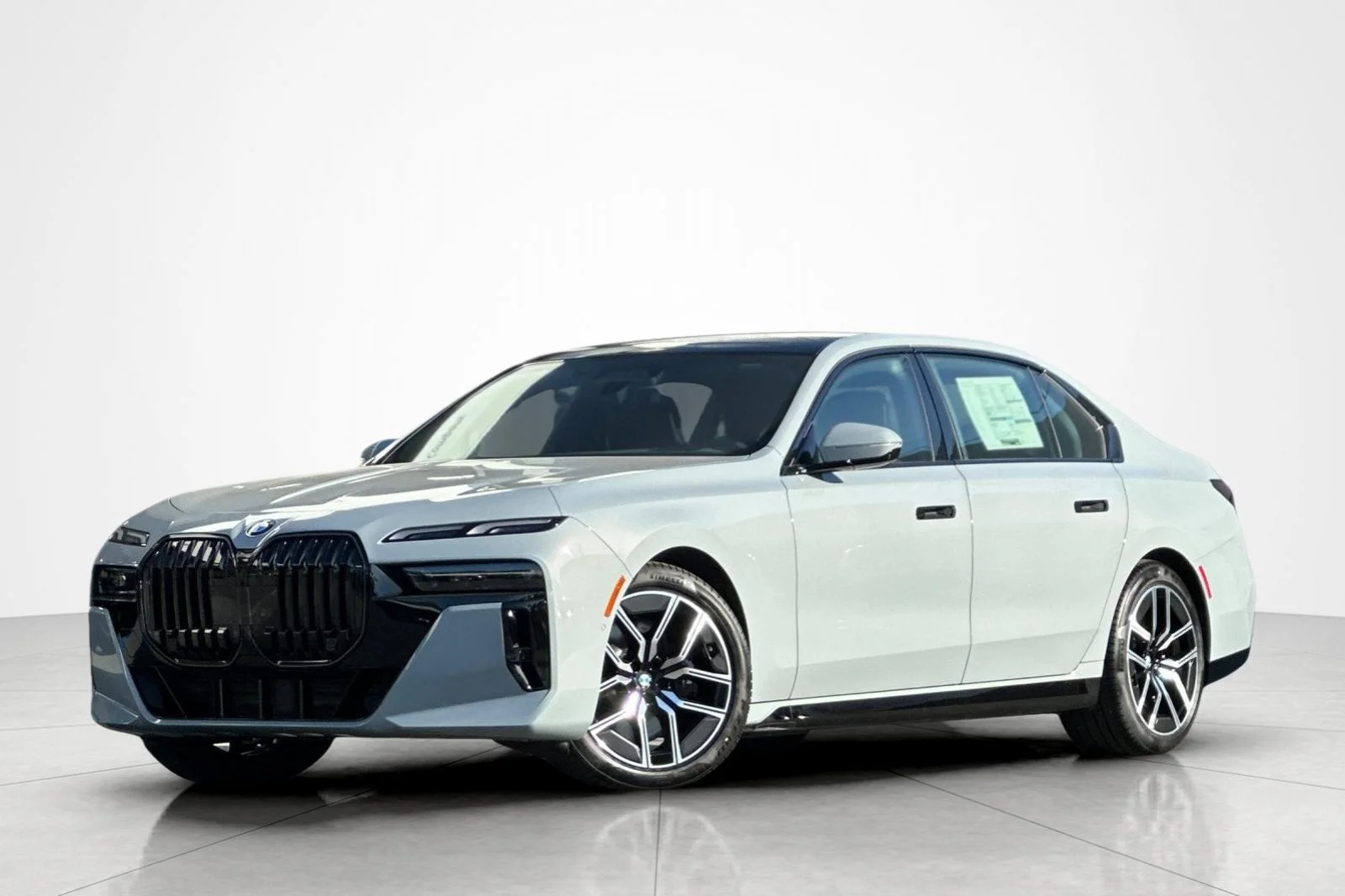 2026 BMW 7 Series 740i xDrive Sedan's photo