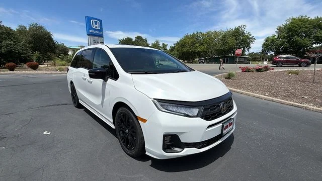 New 2026 White Honda Sport-L image 2