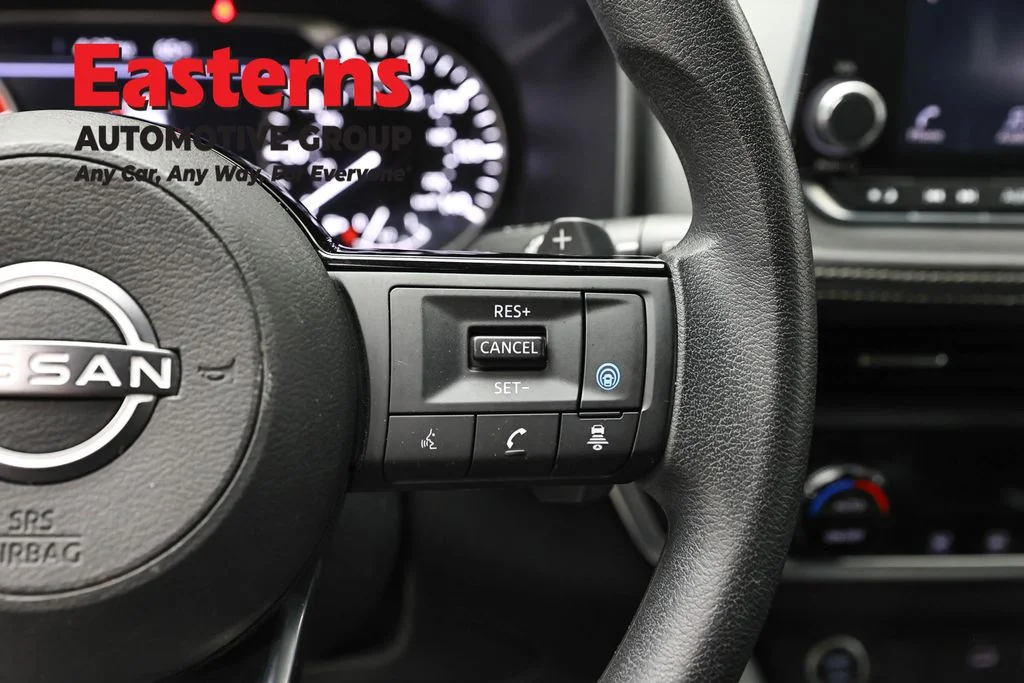 Used 2023 Gray Nissan SV image 15