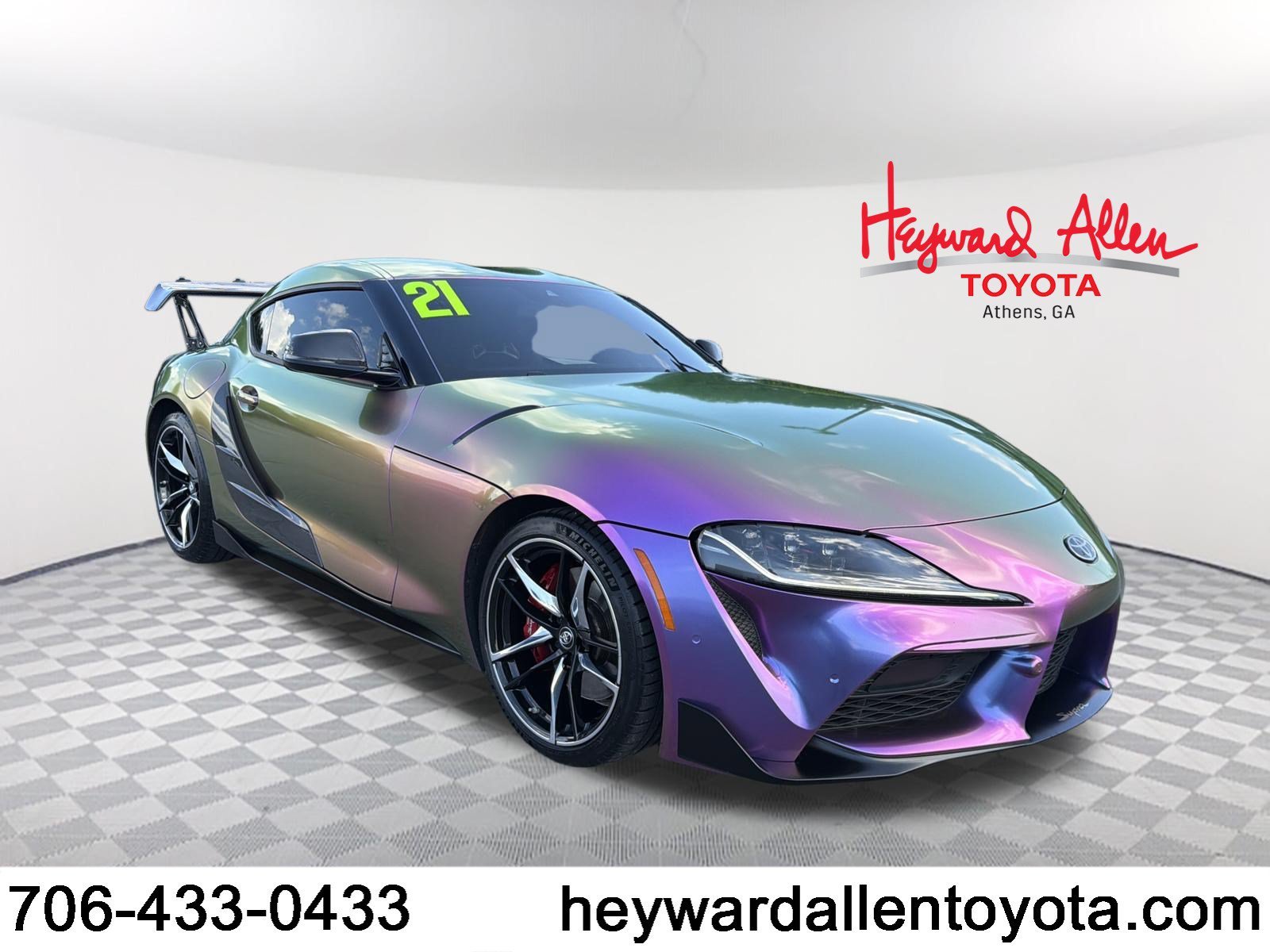 Used 2021 Renaissance Red Toyota 3.0 image 1