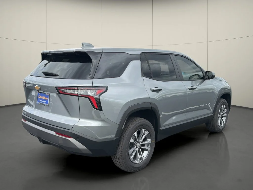 New 2027 Sterling Gray Metallic Chevrolet LT image 7