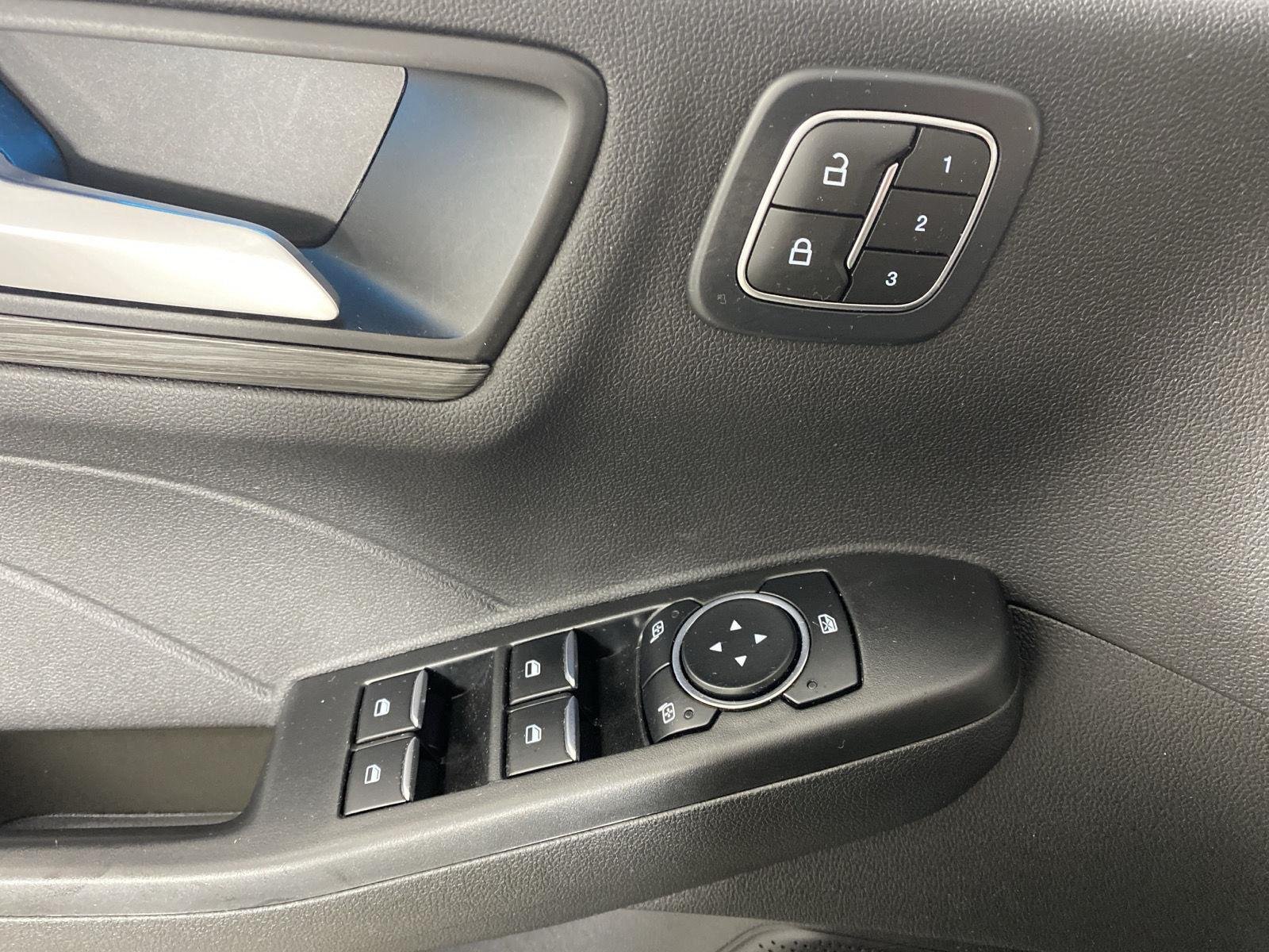 Used 2023 Vapor Blue Ford Platinum image 15