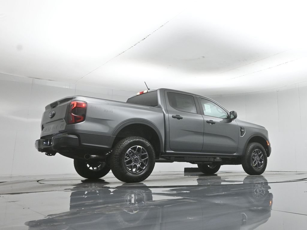 New 2026 Carbonized Gray Metallic Ford XLT image 45