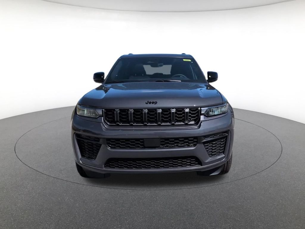 New 2026 Baltic Gray Metallic Clear-Coat Exterior Paint Jeep Altitude image 3