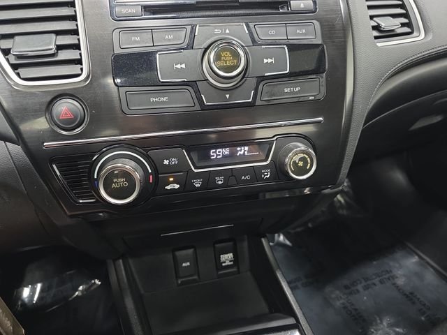 Used 2013 Gray Honda EX image 24