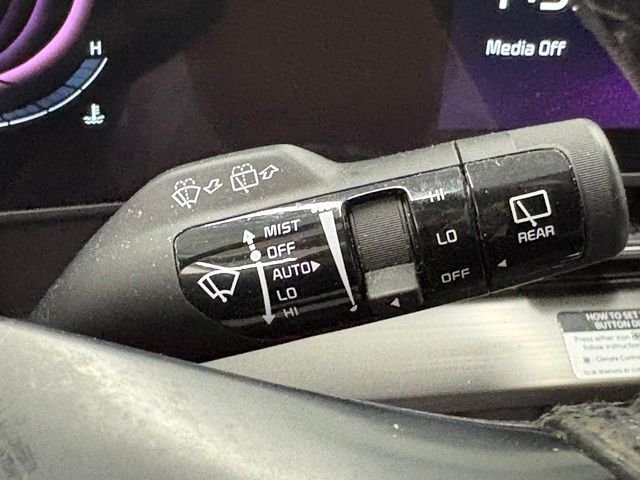 Used 2023 White Kia EX image 18