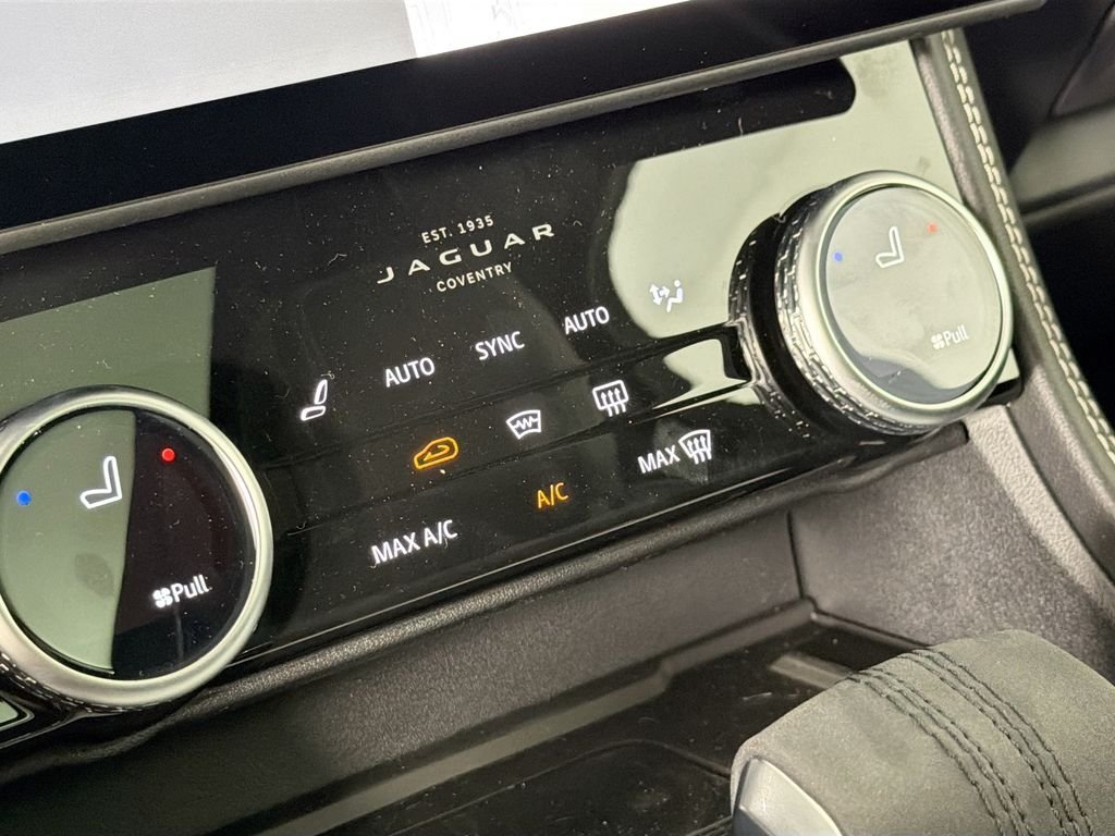 2026 Jaguar F-Pace R-Dynamic S - Photo 21