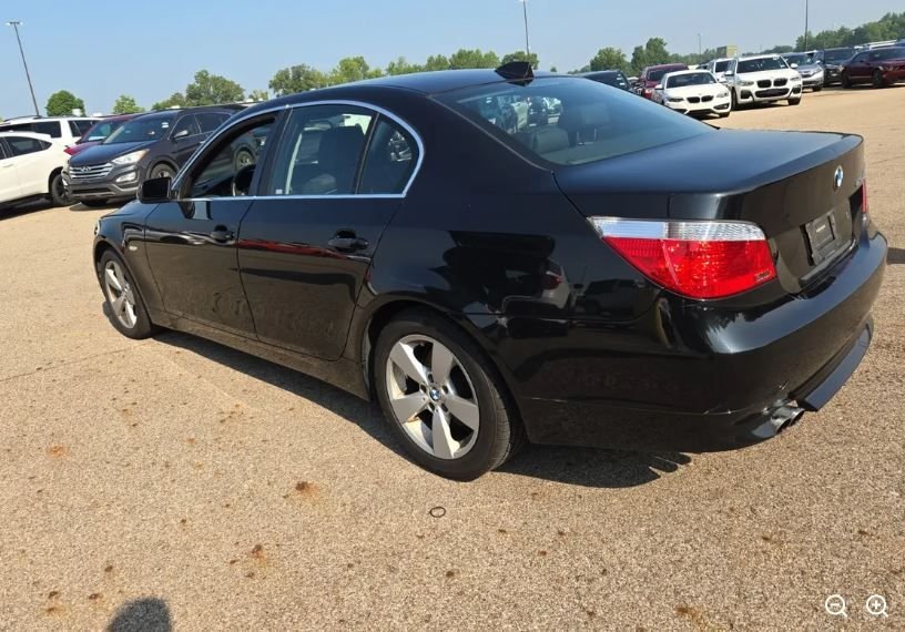 Used 2007 BMW 5 Series 525xi with VIN WBANF335X7CW69900 for sale in Kansas City