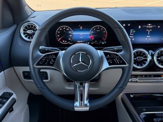 Used 2026 Black Mercedes-Benz GLA 250 image 13