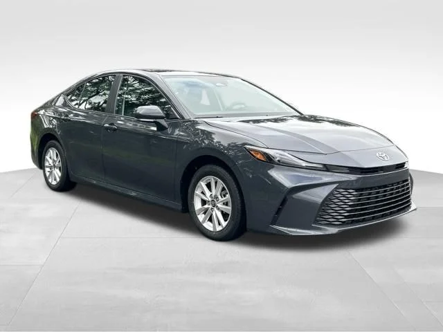 Certified Used 2025  Toyota LE image 7