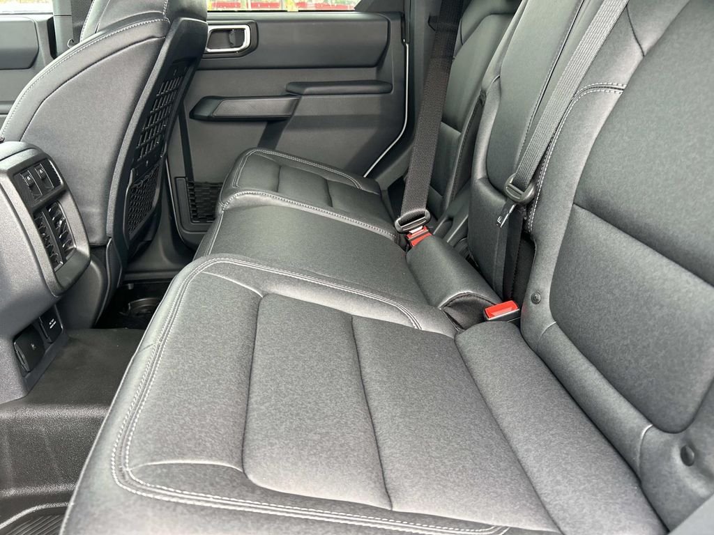 New 2026 Avalanche Gray Ford Big Bend® image 15