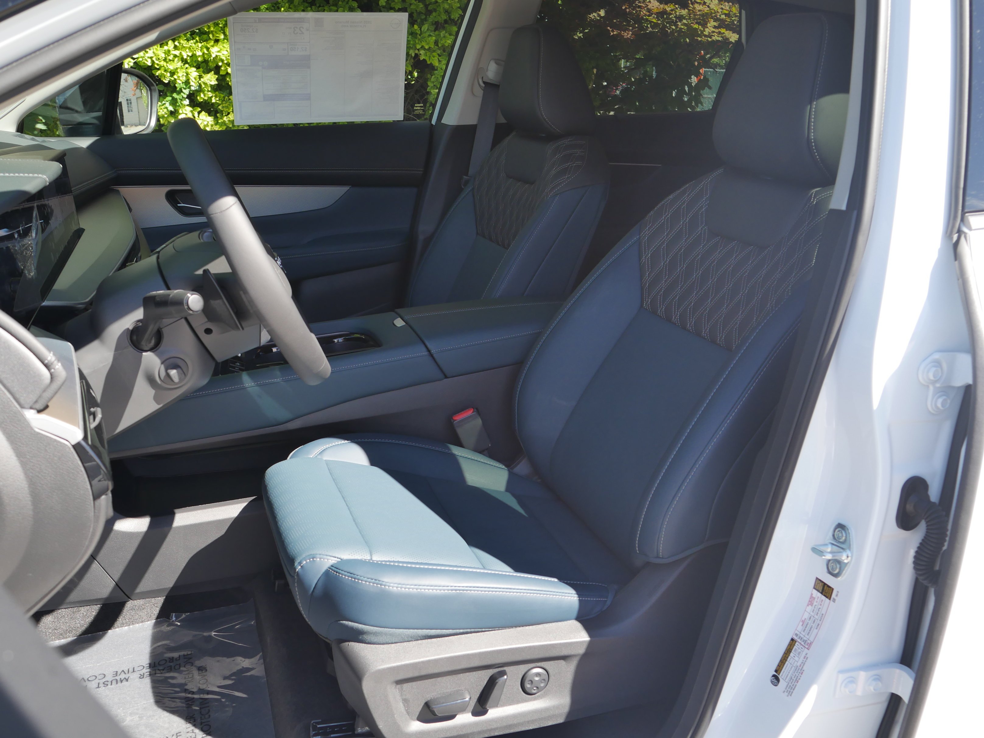 New 2026 Everest White Pearl TriCoat / Super Black Two-tone Nissan Platinum image 32