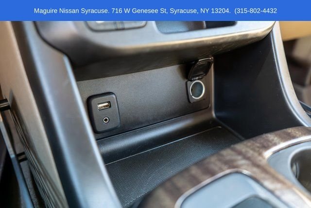 Used 2016 Green GMC SLT image 33